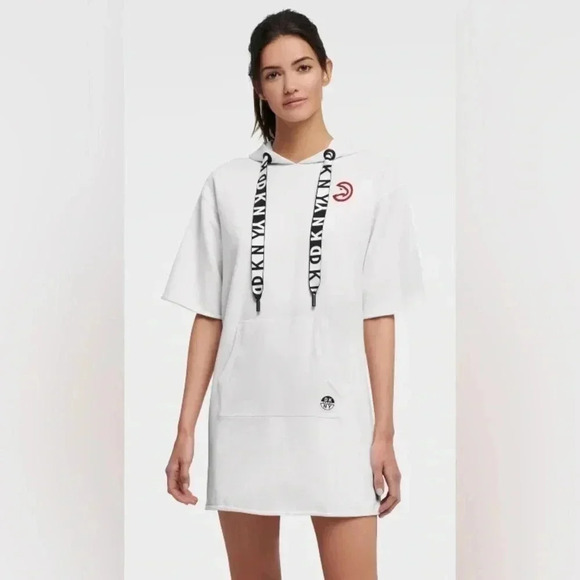 DKNY Atlanta Hawks Hooded Sneaker Dress NWT Amelia White Size Small Pocket - Picture 1 of 12